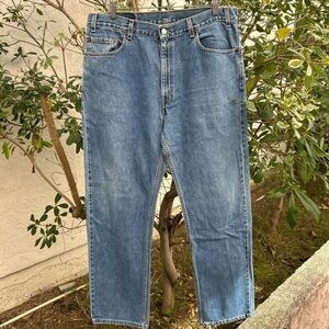 Vintage 2002 Levi’s Regular Straight Jeans Mexico Made 38x32
